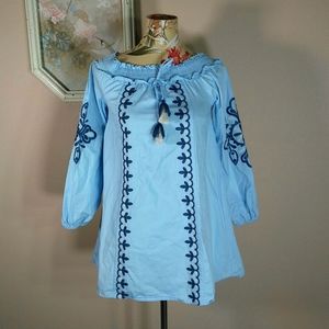 10/$10 💛 NWOT Embroidered Bohemian Peasant Blouse